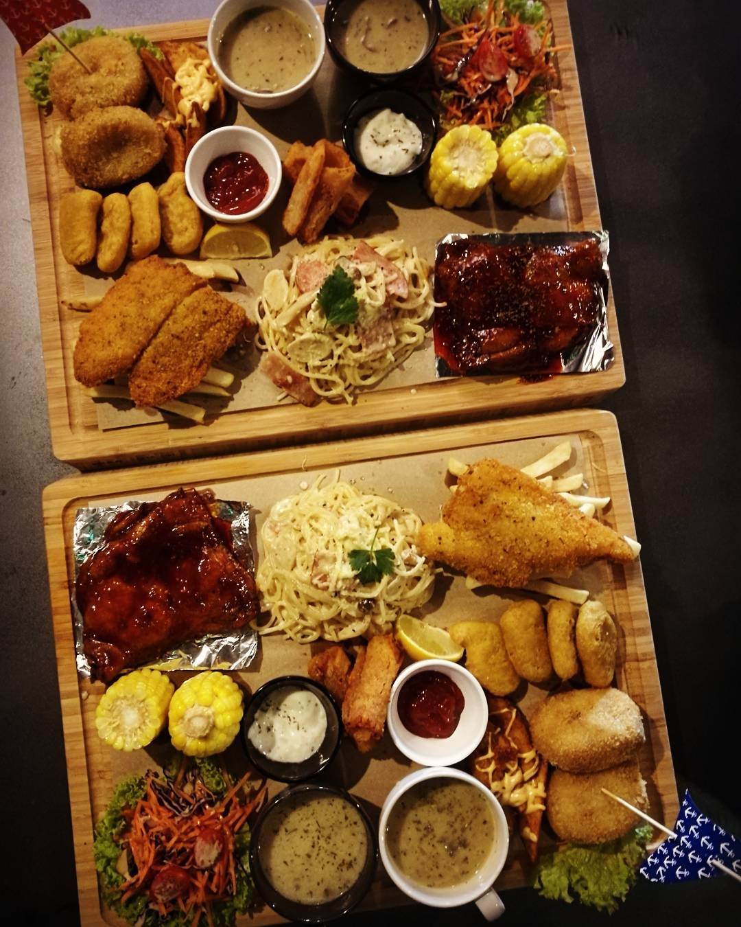 Ahoy huge platters