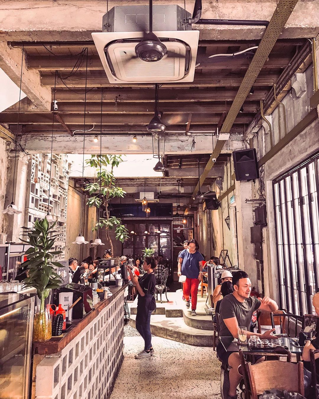 Old school cafe - Leaf & Co interior
