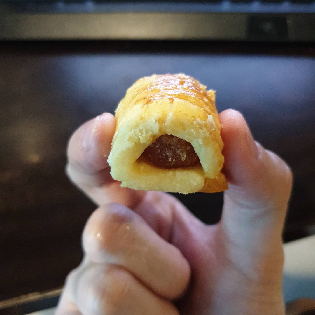 Popular CNY snacks in Malaysia - pineapple tarts