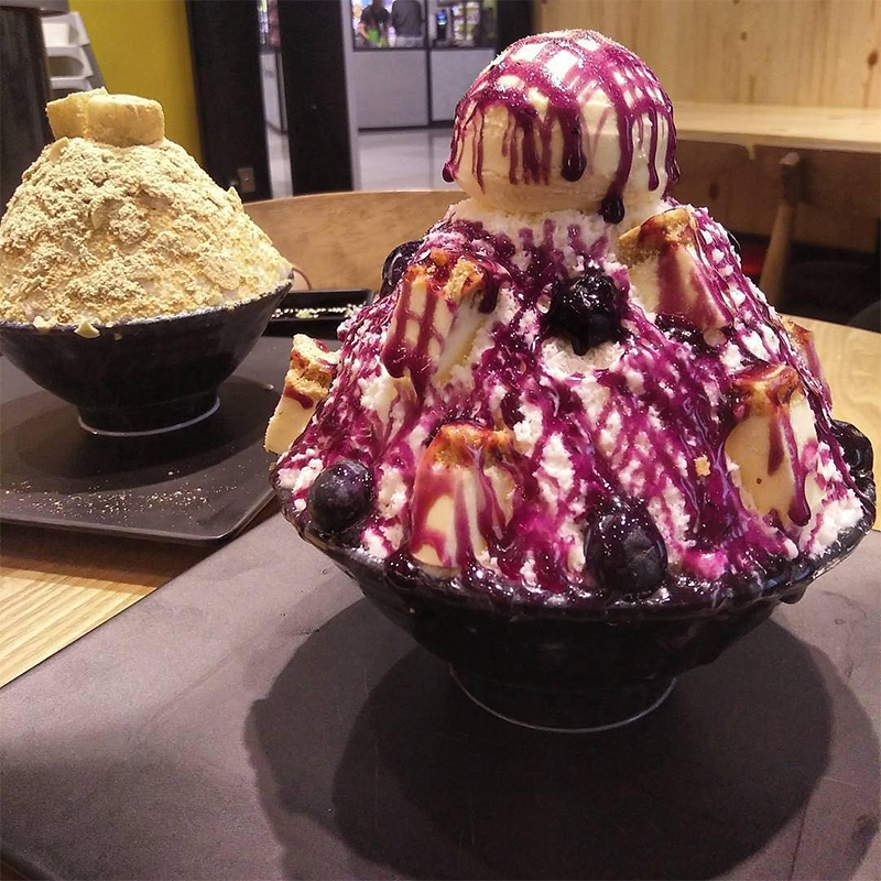 Hanbing Korean Dessert blueberry bingsu