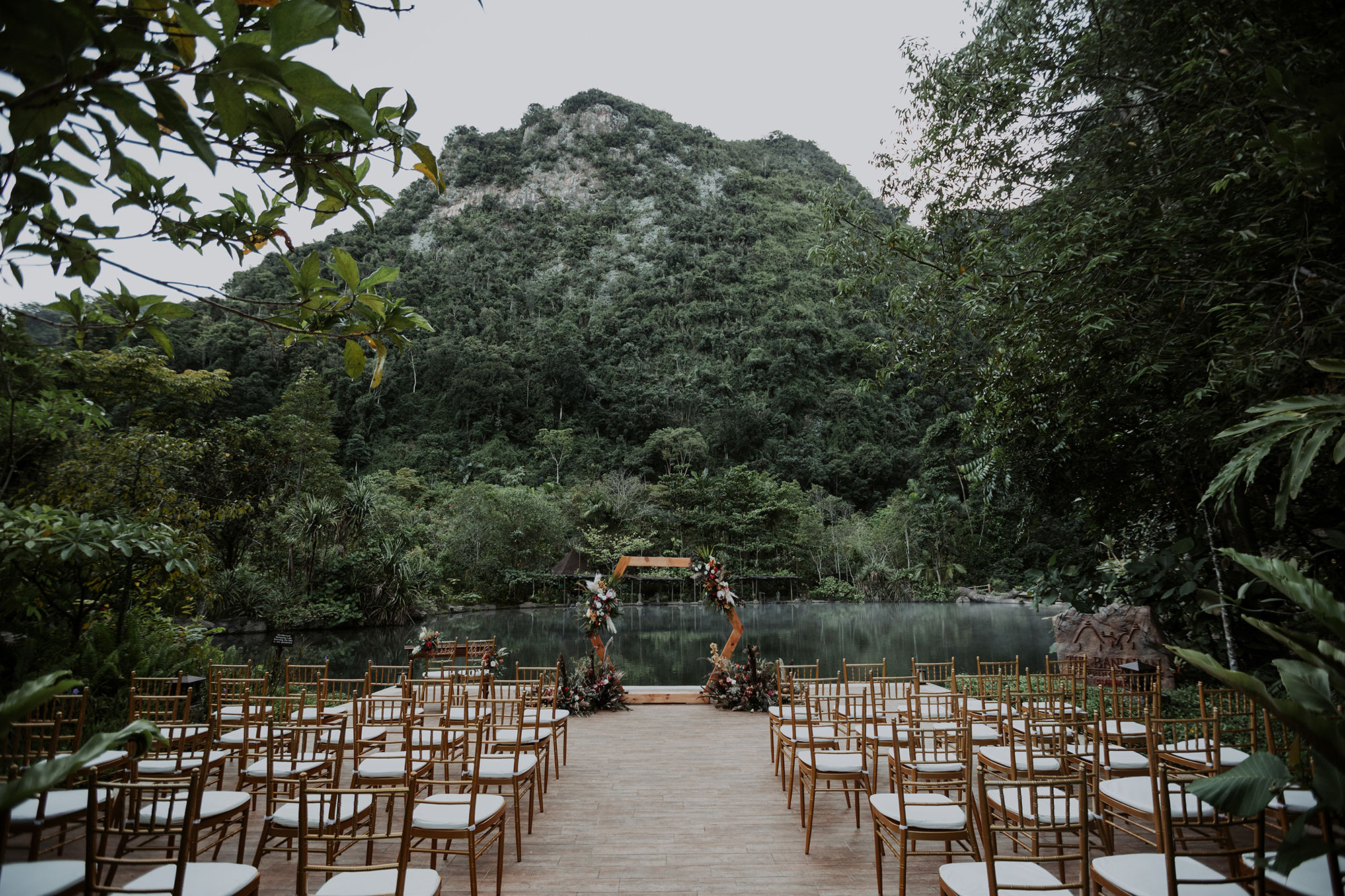 Banjaran hotsprings (1)