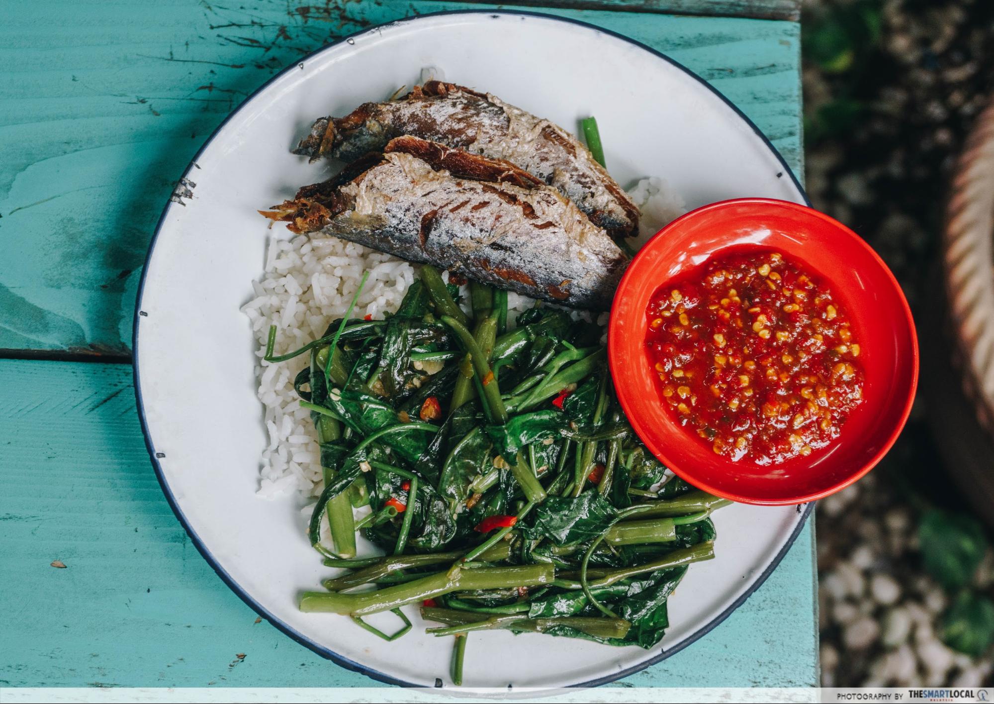 Fried fish with kangkung