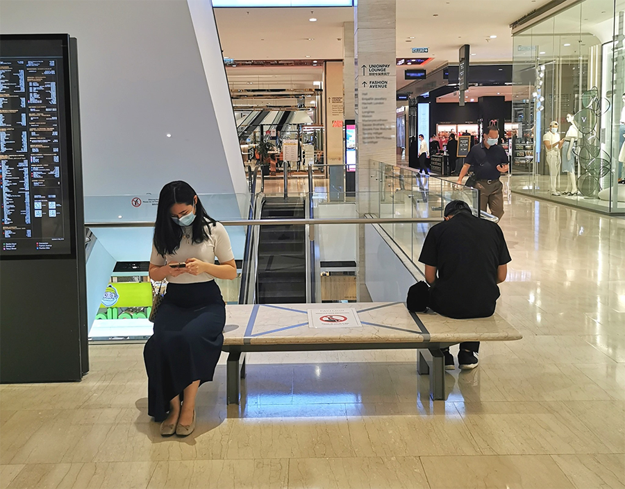 Shopping mall bench