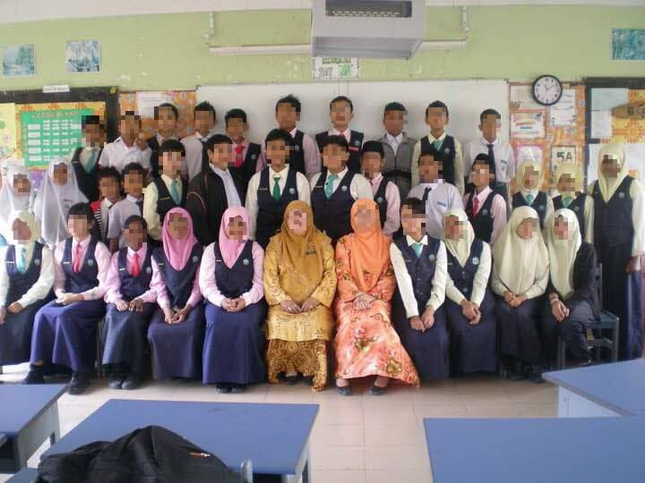 SK Sri Layang class photo