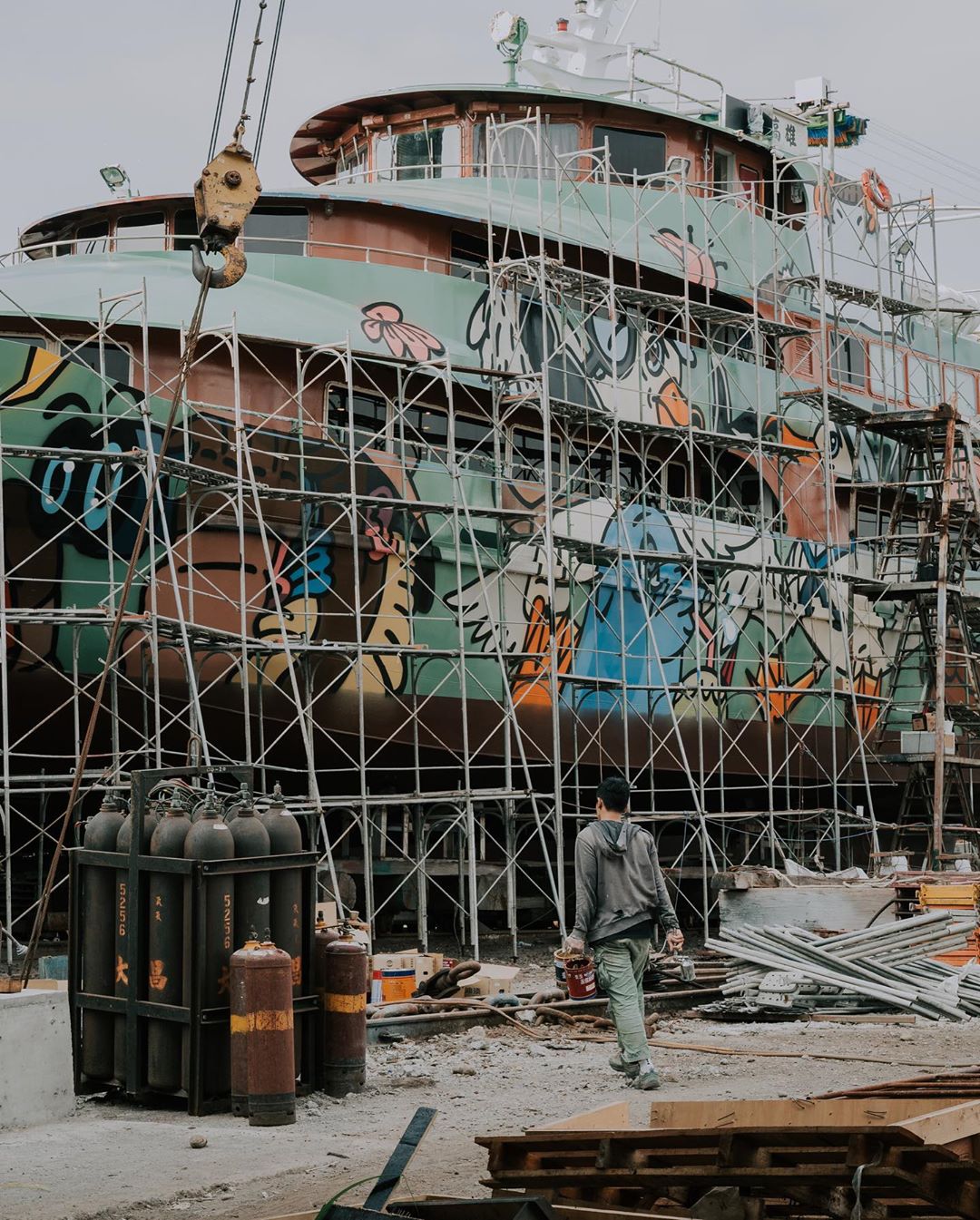 Scaffolding for cruise ship