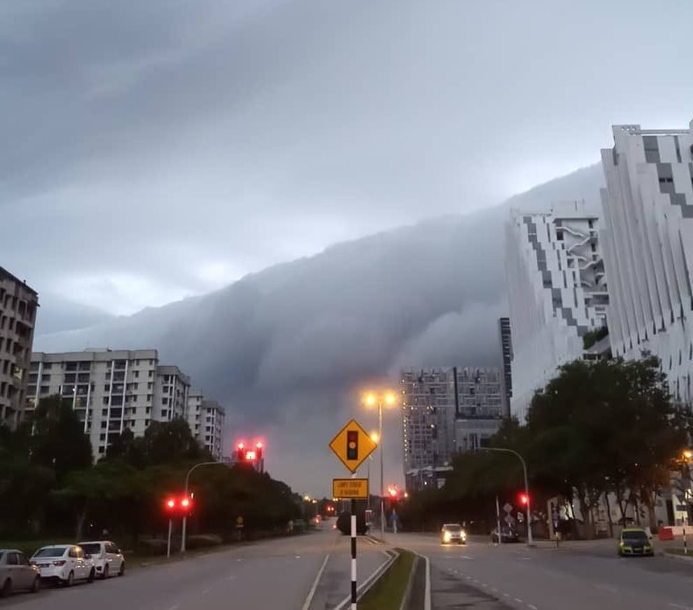 Rolling clouds in Malaysia - Cyberjaya 