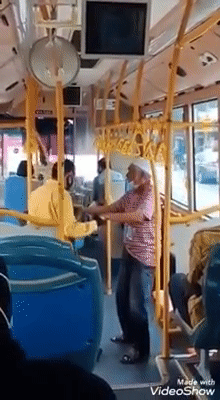 Rapid KL bus driver helps elderly OKU uncle - 2