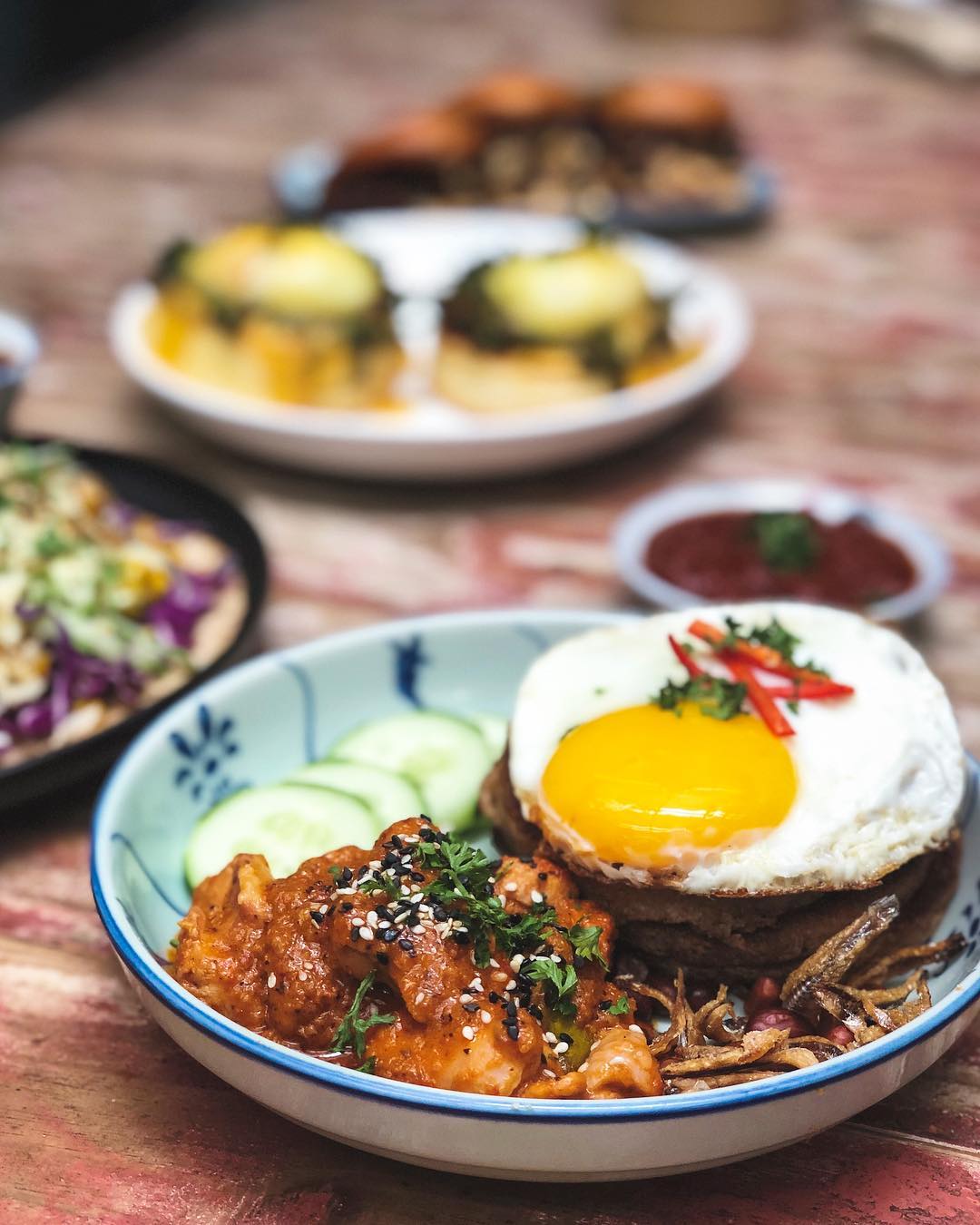 petaling street cafes - merchants lane