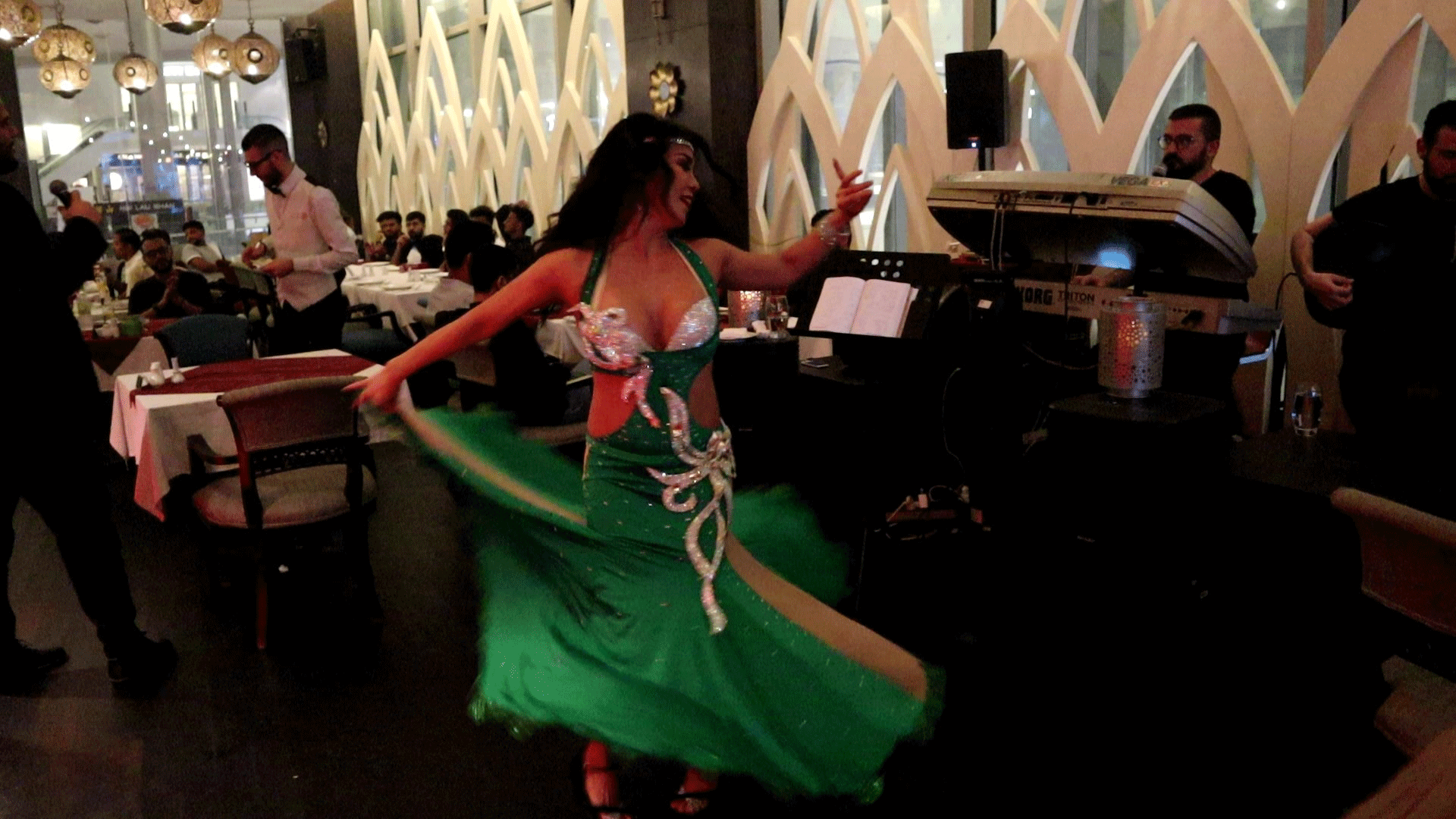 Middle Eastern Restaurants KL - Al-Amar Restaurant belly dancers