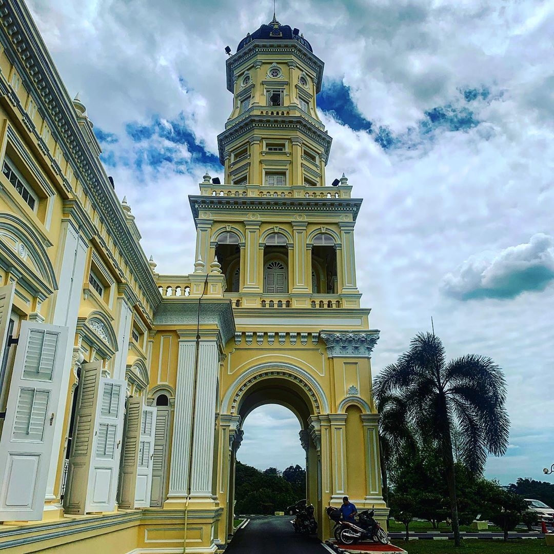 Things To Do Johor Bahru - Sultan Abu Bakar Mosque