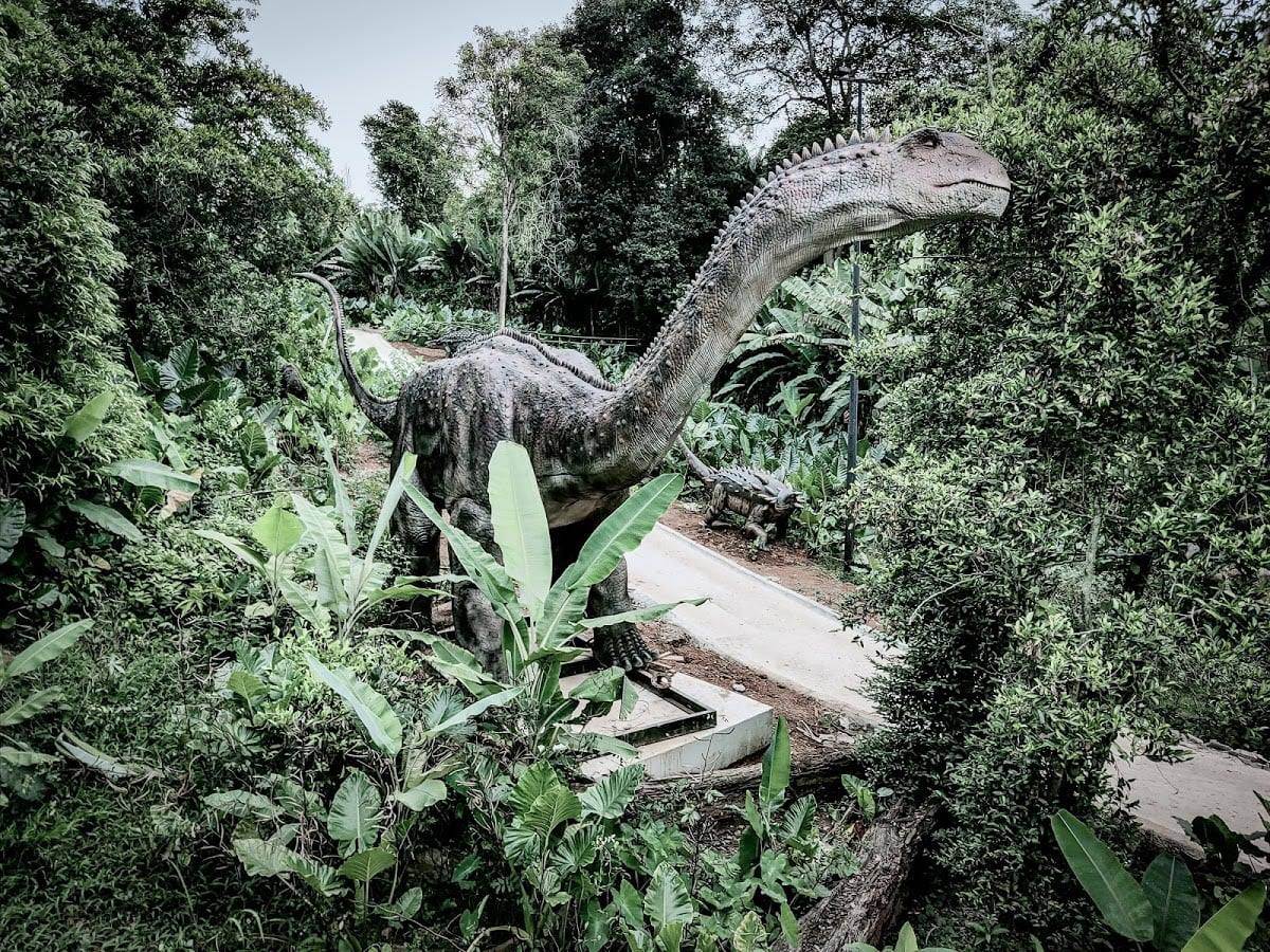 Zoo Melaka Dinosaur Encounter - dinosaurs