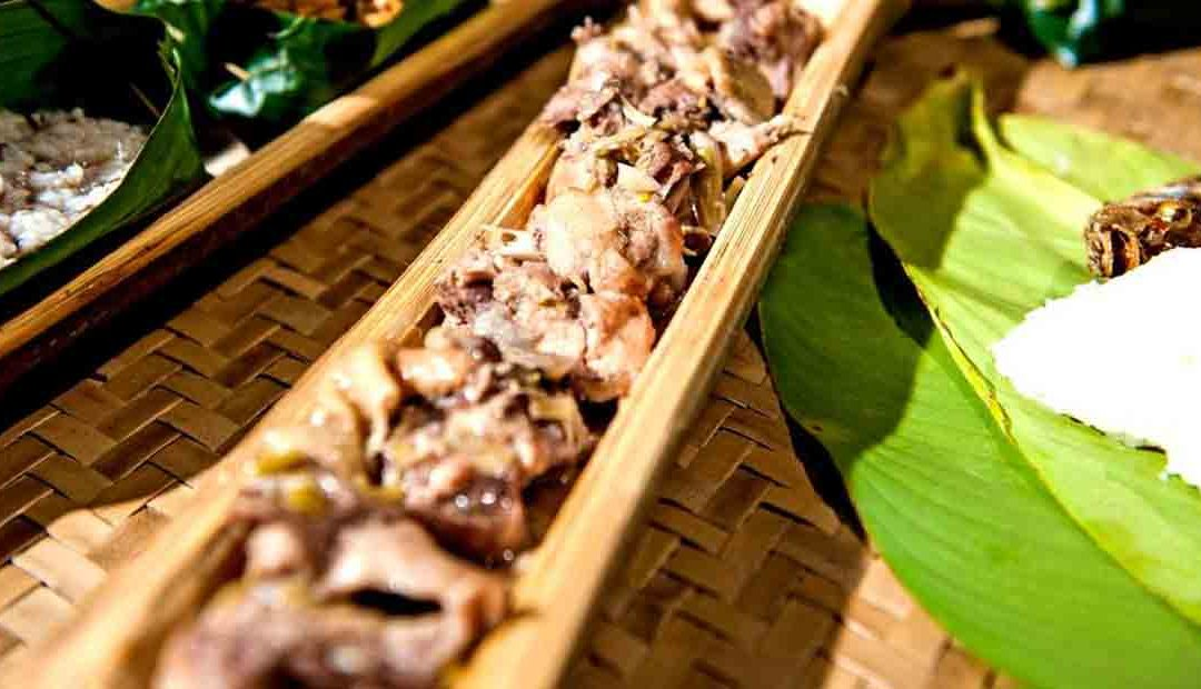 Must Try Kuching Food - manok pansuh