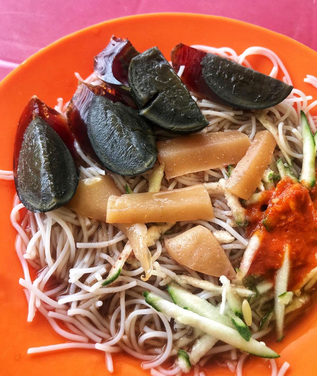 Must Try Kuching Food - belacan bee hoon