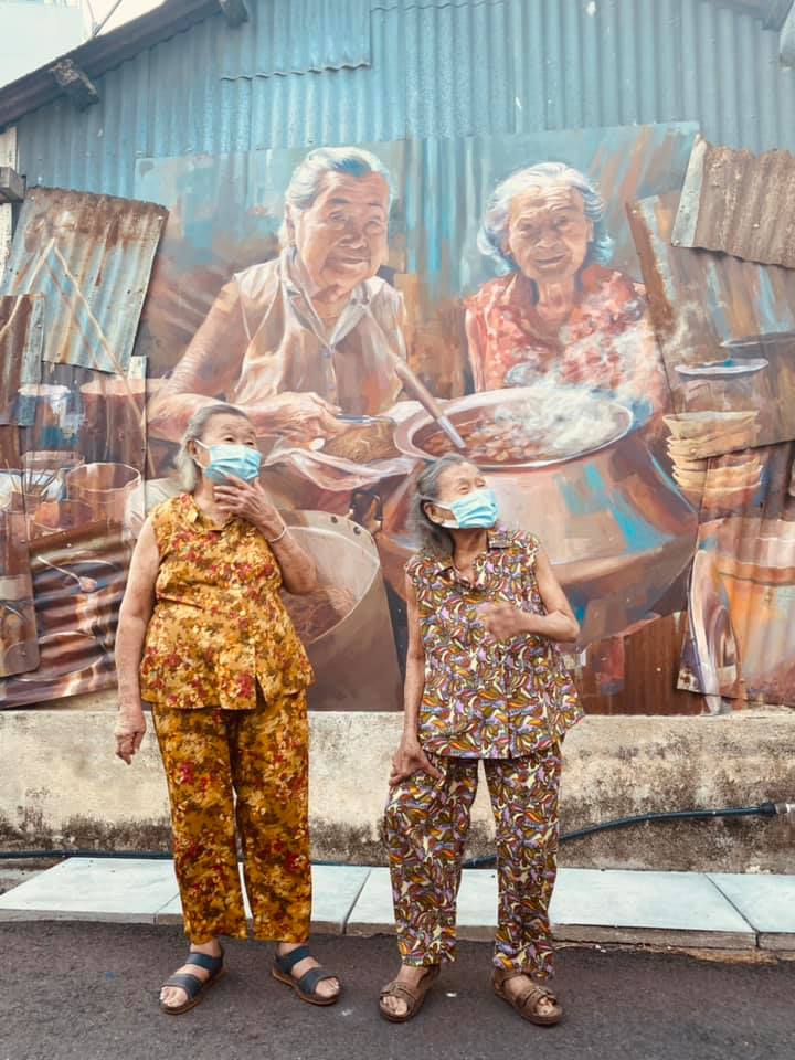 6 new art murals in Air Itam - Curry mee sisters