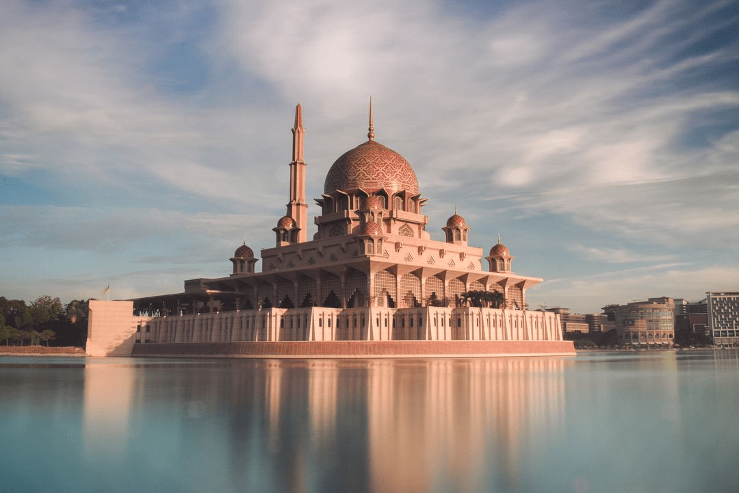Unique mosques in Malaysia 2 - Putra Mosque