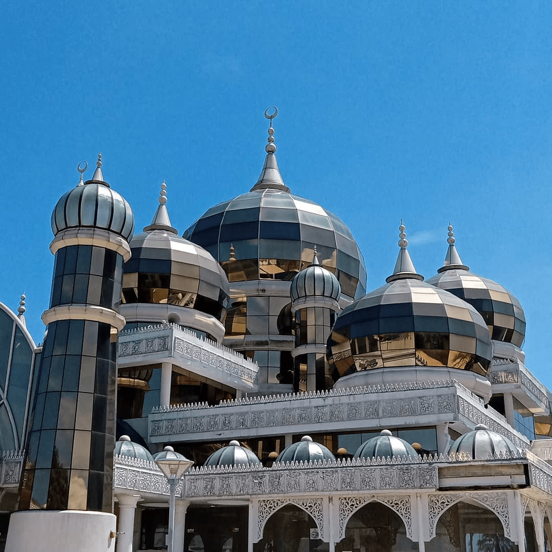 Unique mosques in Malaysia - Masjid Kristal, Terengganu