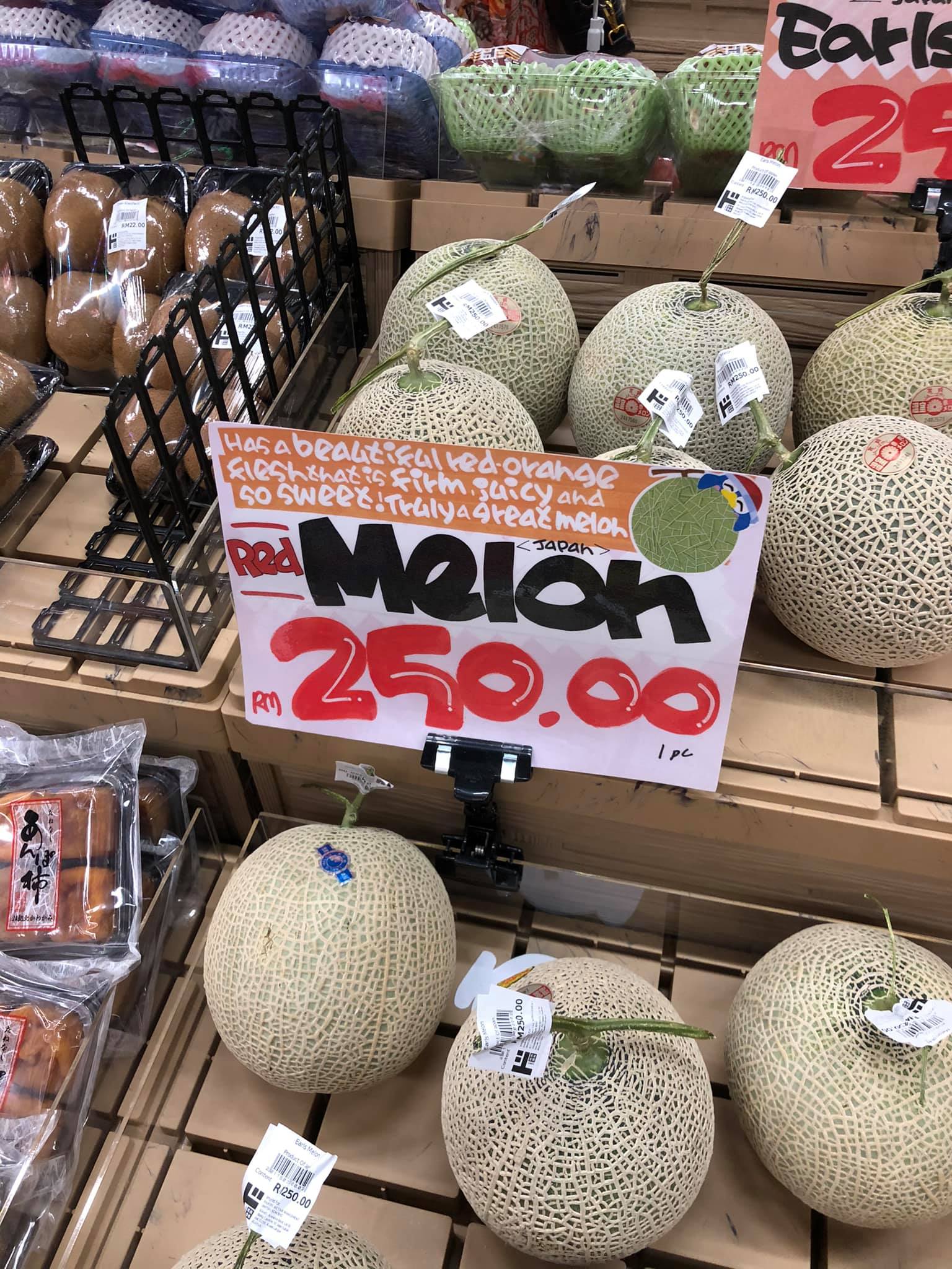 Woman surprised by price of Japanese melon - Don Don Donki