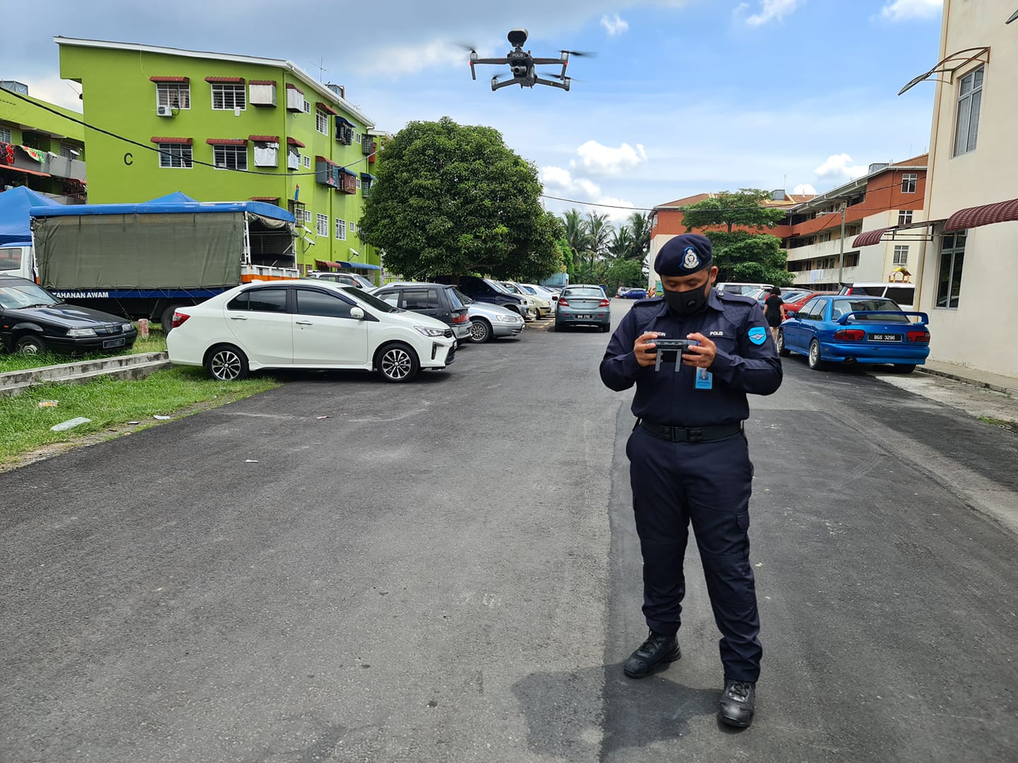 Drones monitor neighbourhoods during Raya - drone
