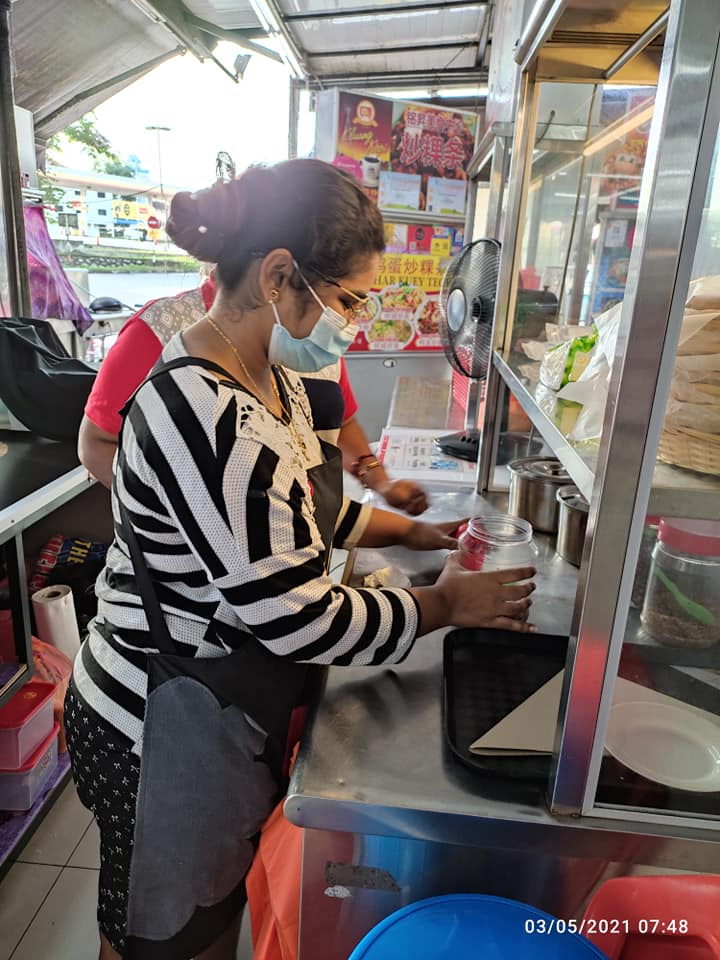 Nasi lemak stall by single mother - mother