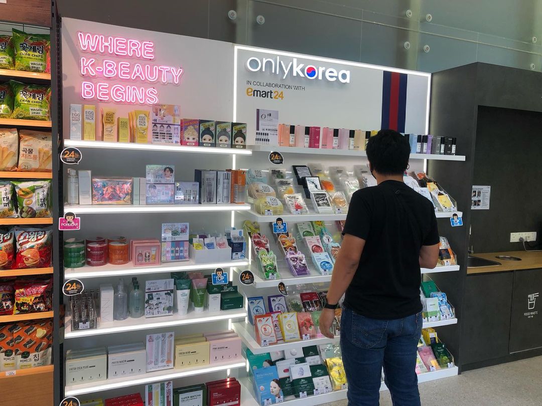 EMART24 first store in Malaysia - Korean beauty