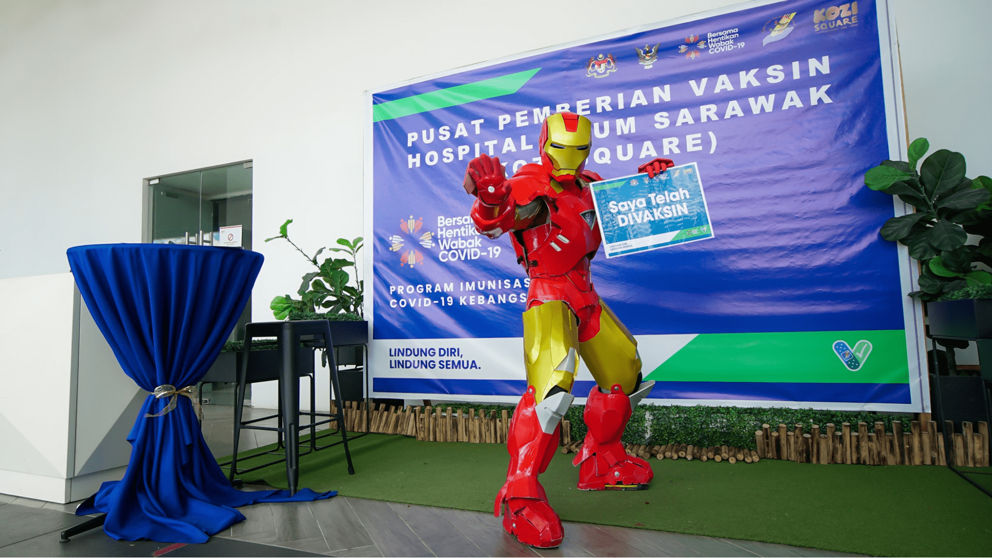 Malaysians wear costumes to vaccination - Iron Man