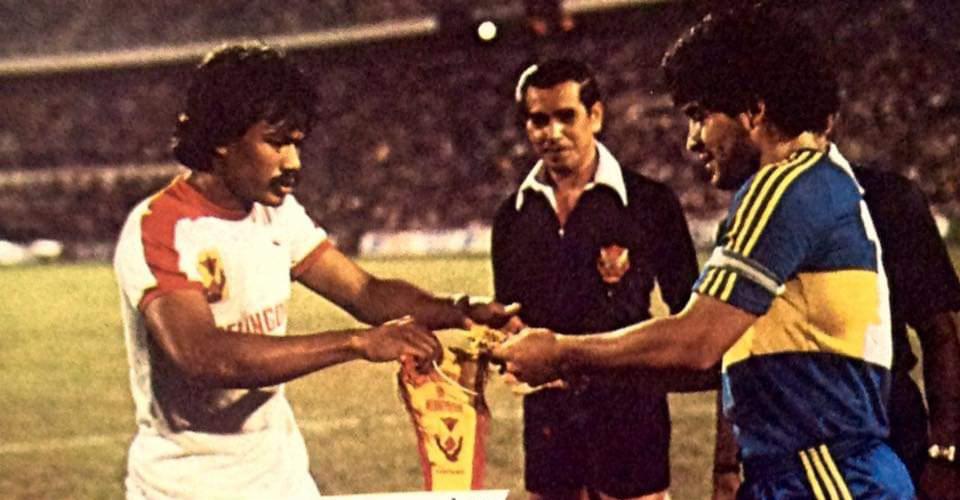 Mokhtar Dahari with Maradona