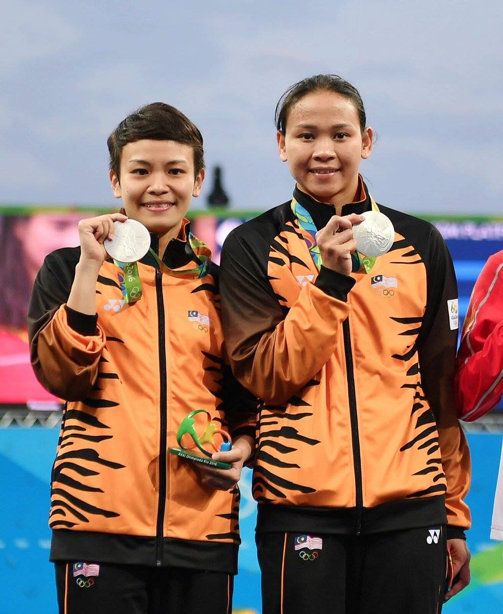 Pandelela Rinong & Jun Hoong winning silver medal at Rio Olympics