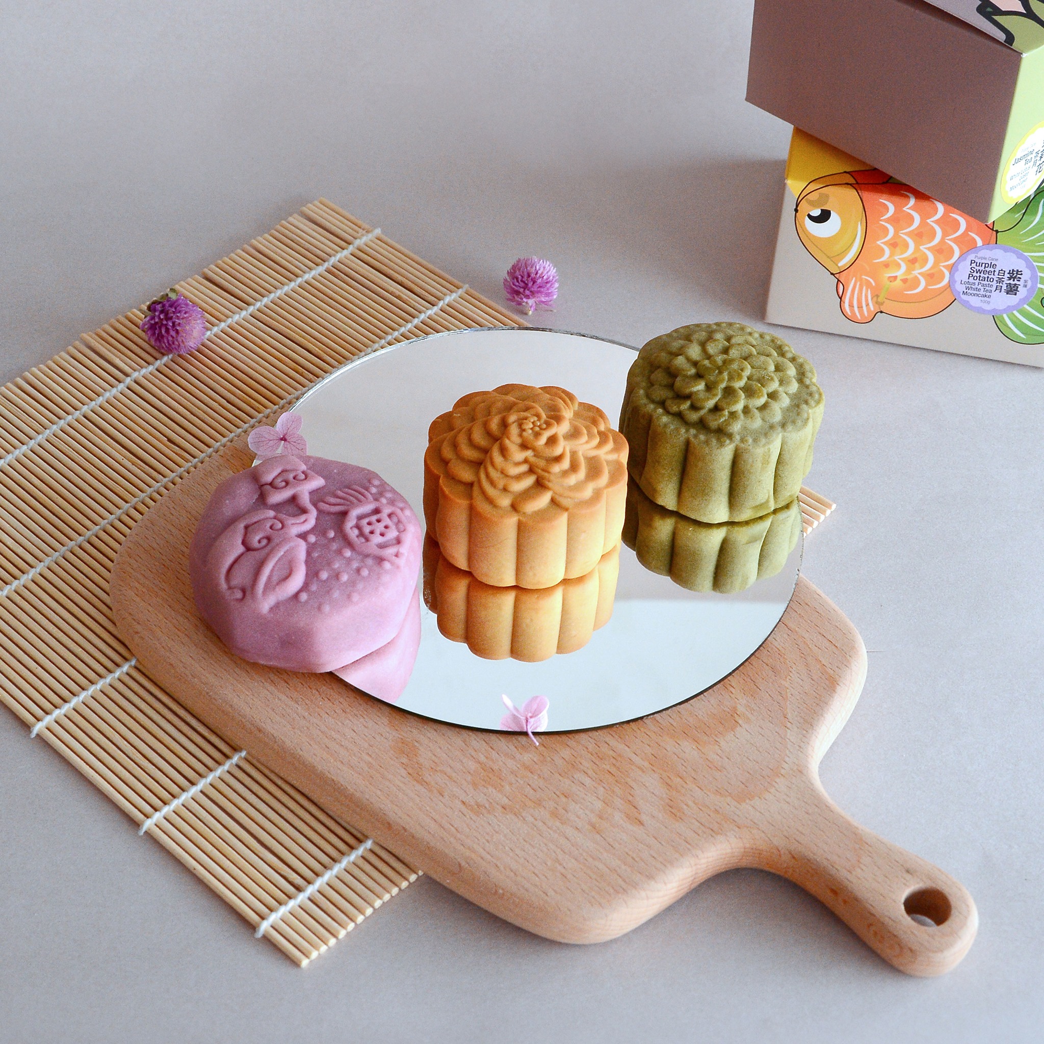 Tea-infused mooncakes