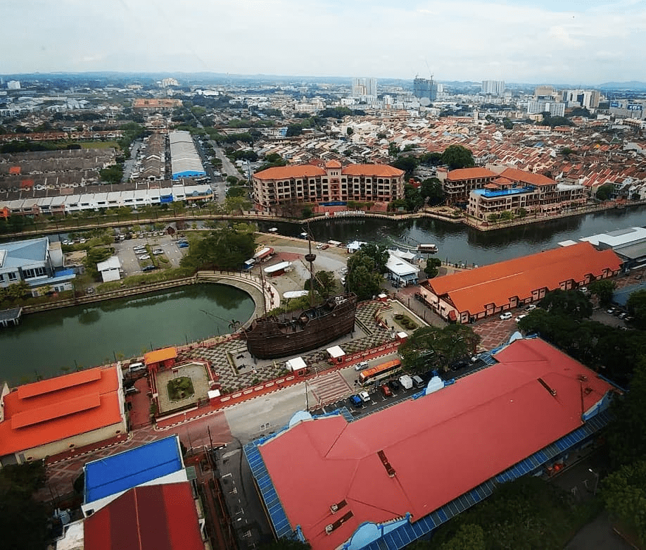 Things to do in Melaka - Menara Taming Sari