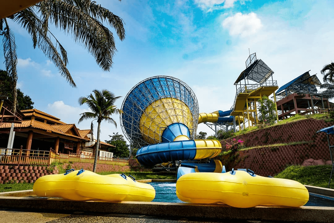 Things to do in Melaka - A'famose Water Theme Park