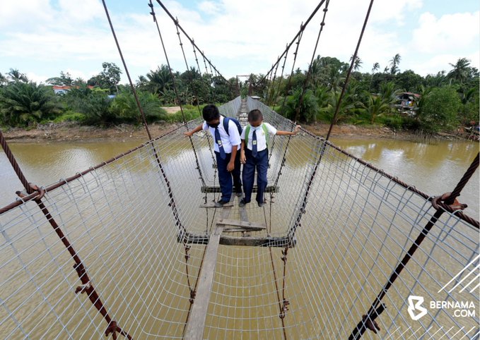 Students Cross Rickety Bridge To Attend School - Bridge 2