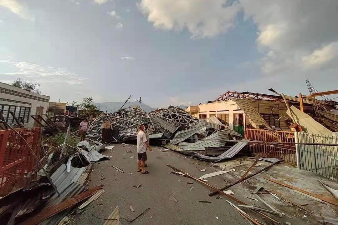 Houses damaged from whirlwind 