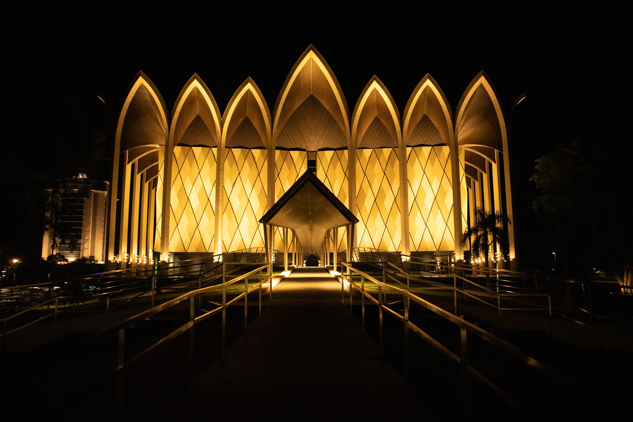 Borneo Cultures Museum - night view