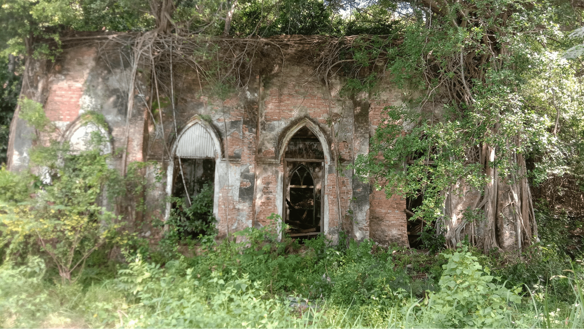 Abandoned buildings and ruins Malaysia - wall