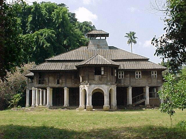 Abandoned buildings and ruins Malaysia - mansion