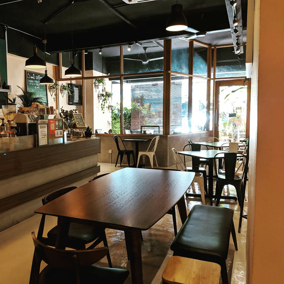 Kepong Cafes - Skinny Dip dining area