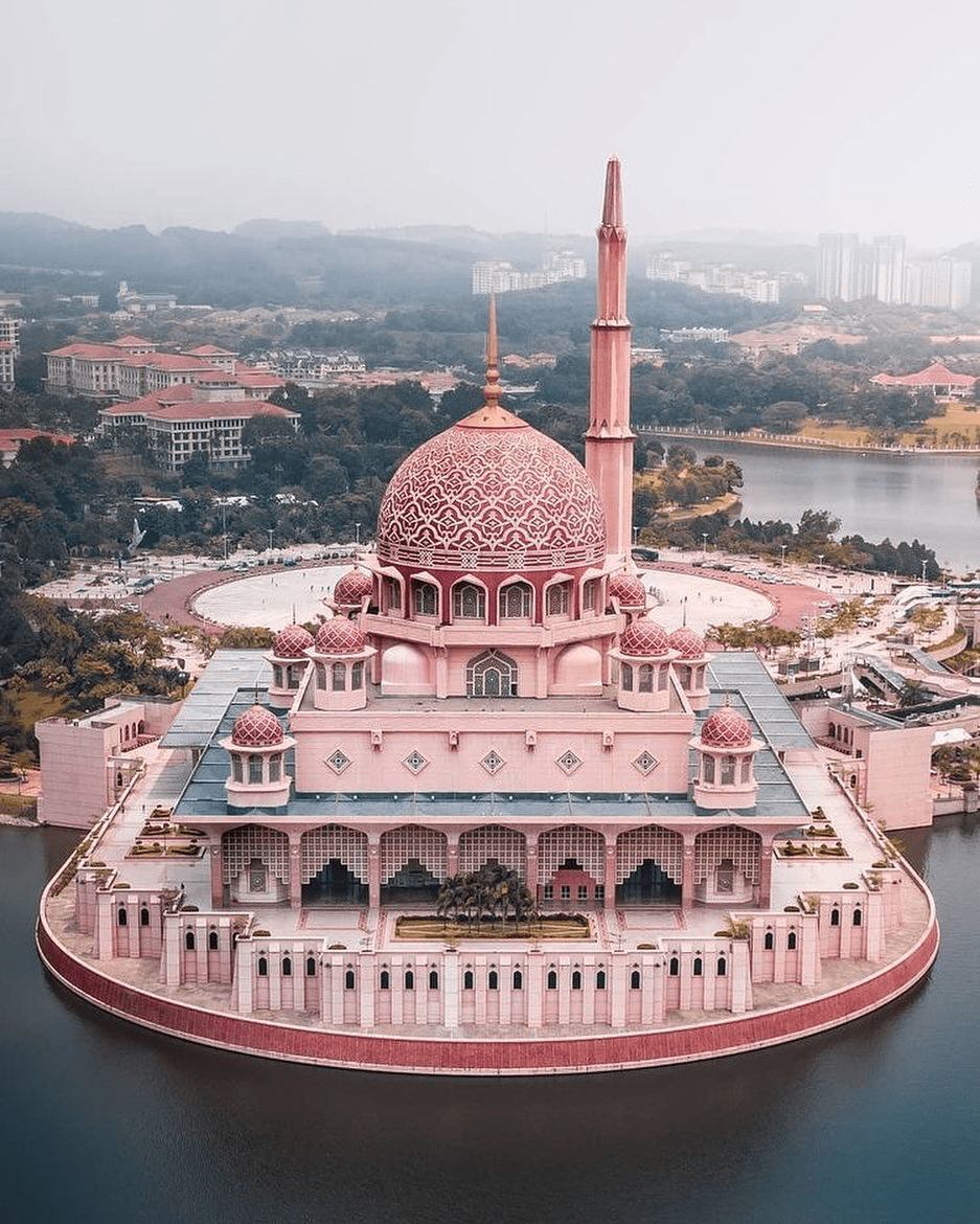 Things To Do In Putrajaya Guide - pink mosque