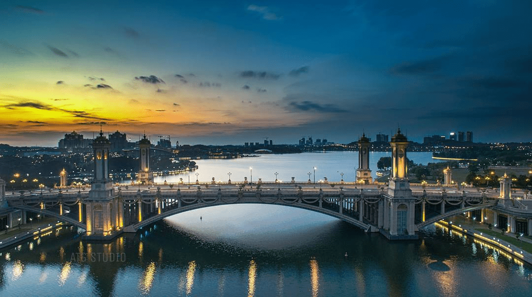 Things To Do In Putrajaya Guide - bridge