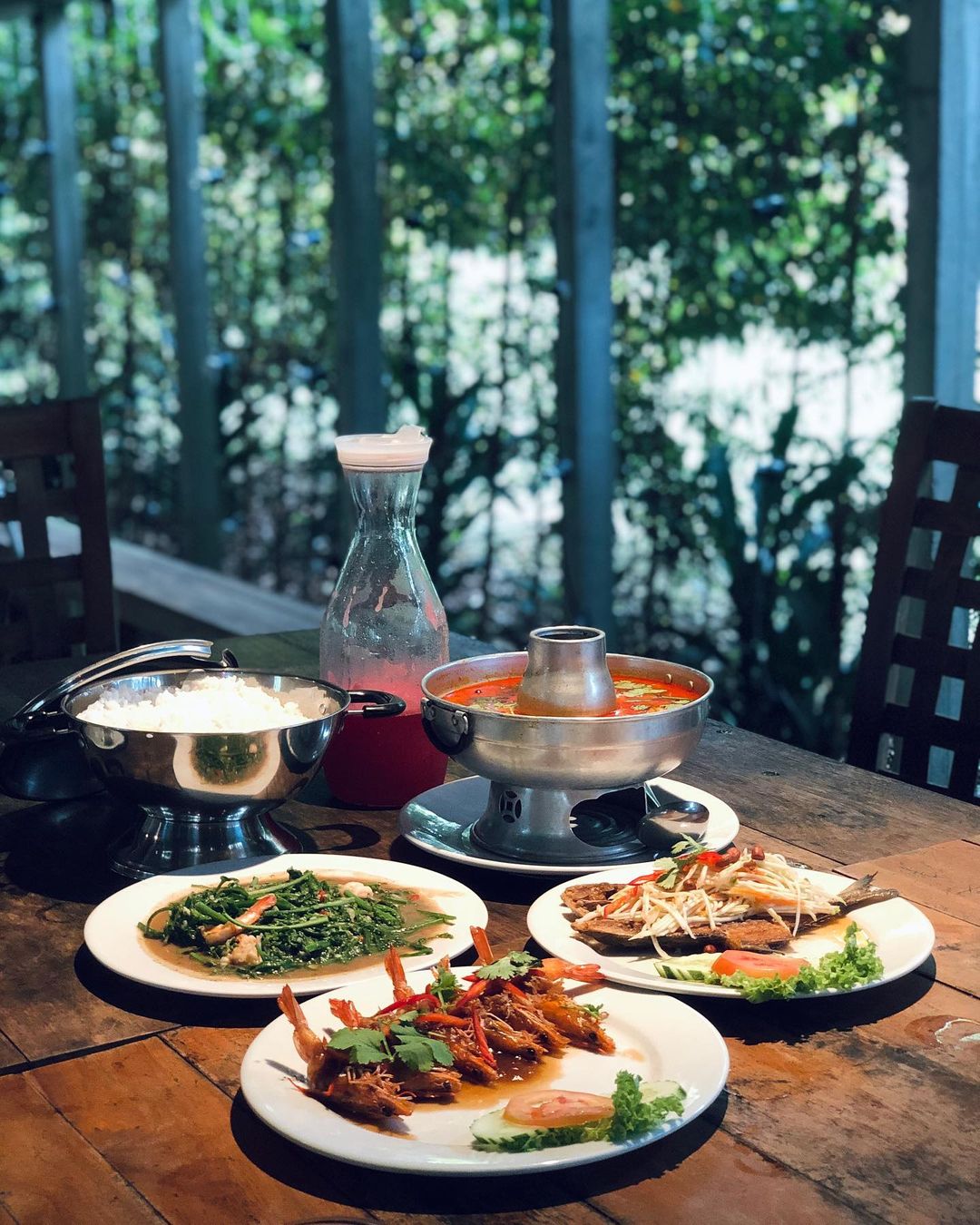 Mani Thai Cuisine - food
