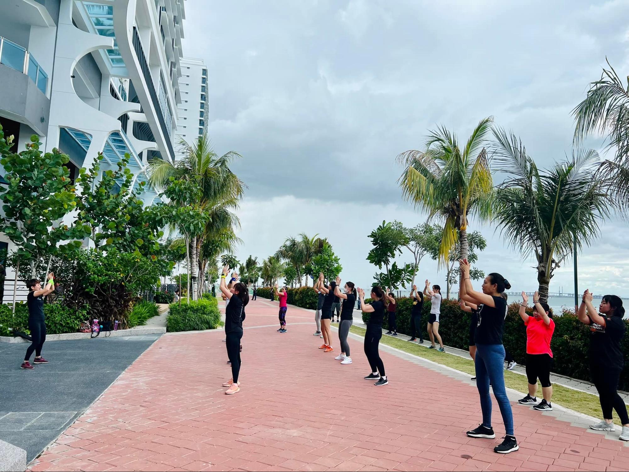 Queens Waterfront - zumba