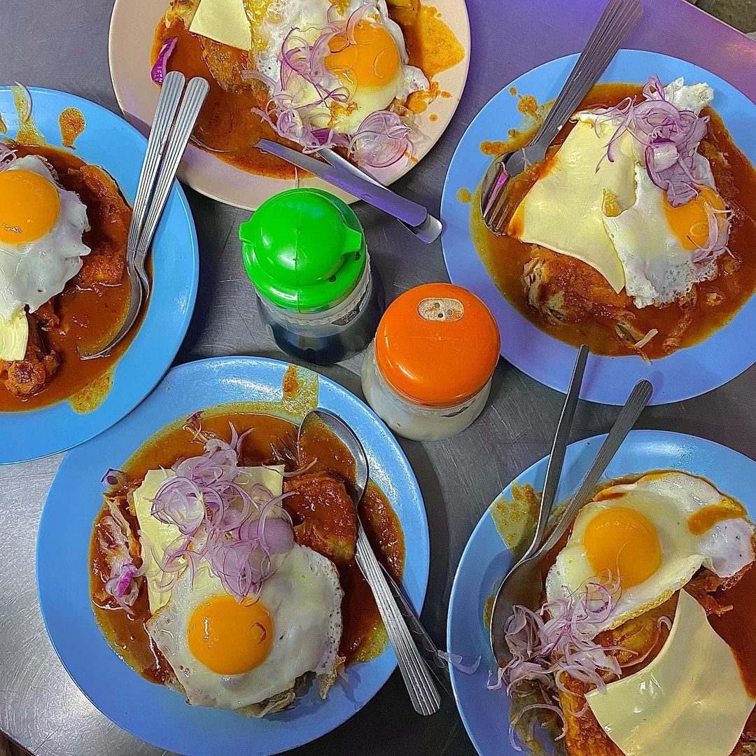 Breakfast in Penang - gemas roti canai