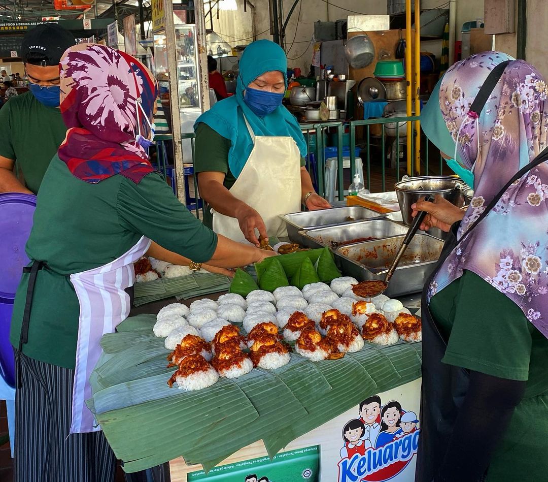 Breakfast in Penang - ali mak cik