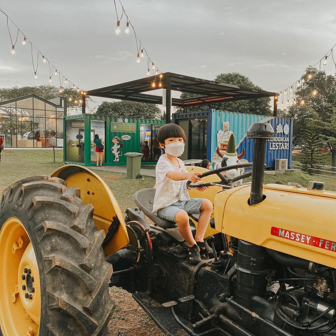 Family friendly things to do in Klang Valley - tractor rides