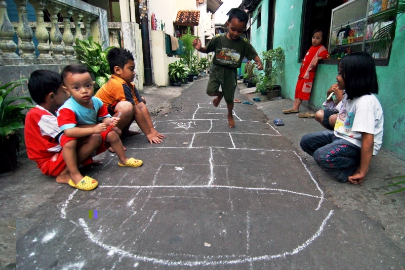 Malaysian childhood games - ketingting