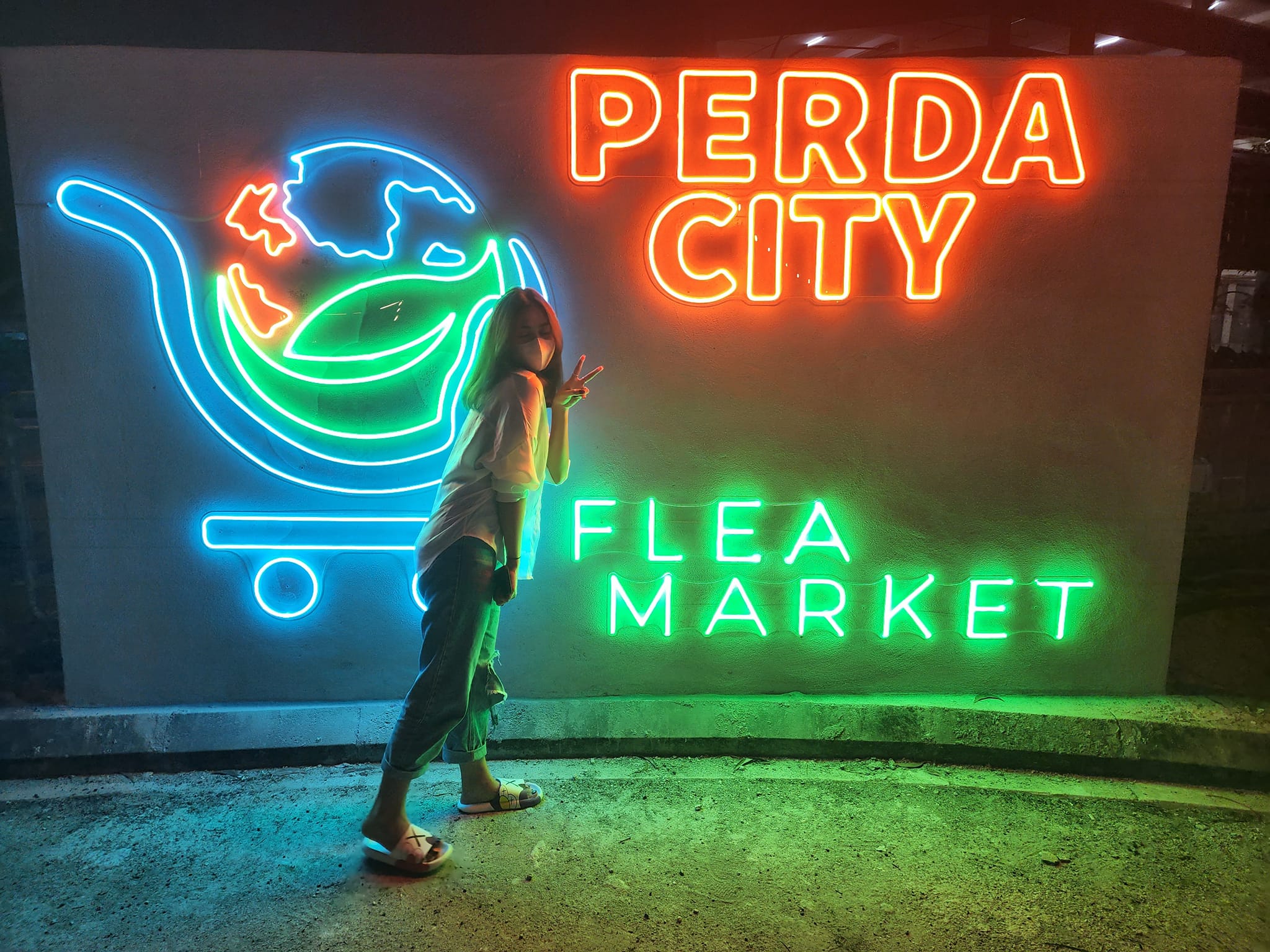 Perda City Flea Market - sign