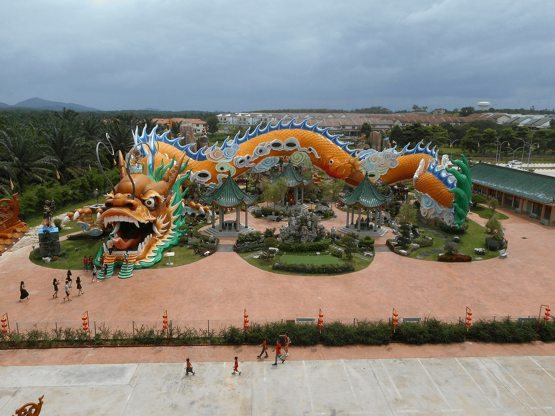 Unique Chinese Temples - Fortune Dragon Temple