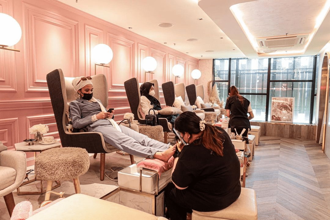 Tamarind Square guide - manicures