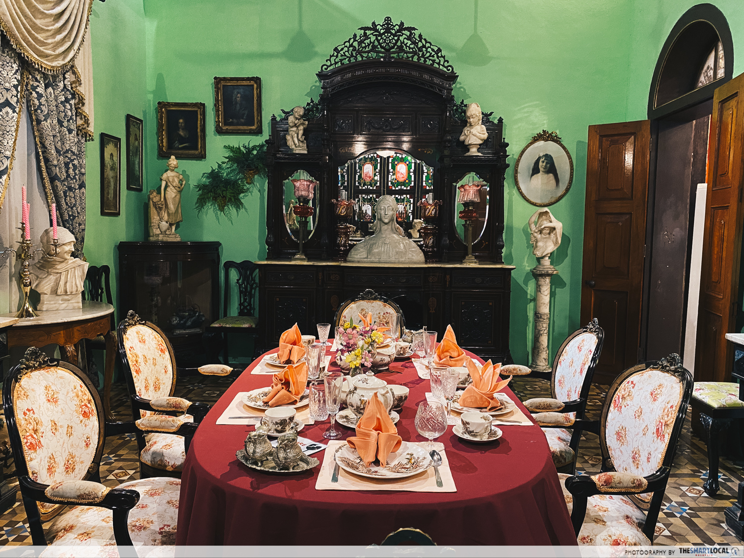 Pinang Peranakan Mansion - victorian