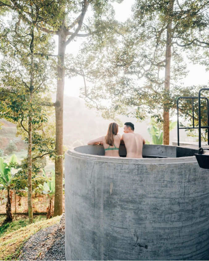Glamping spots in and near KL - Hooton tub