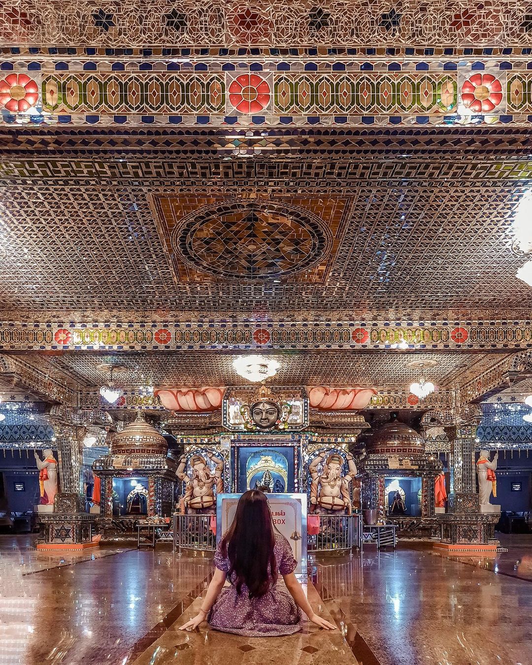 Arulmigu Sri Rajakaliamman Glass Temple - interior